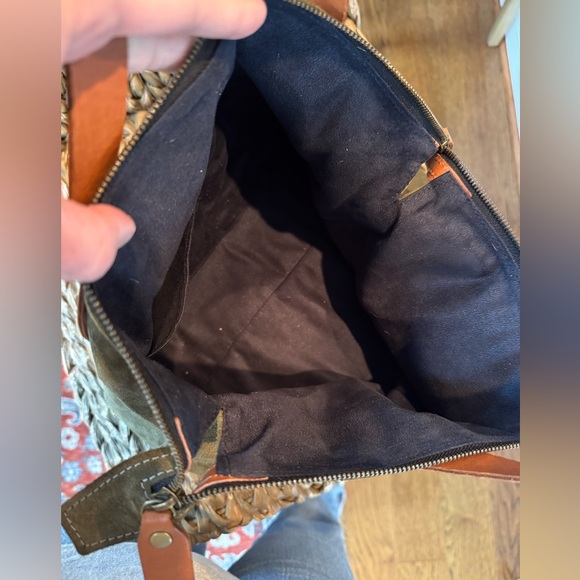 Retired Parker Thatch Charlie Olive - Picture 6 of 13